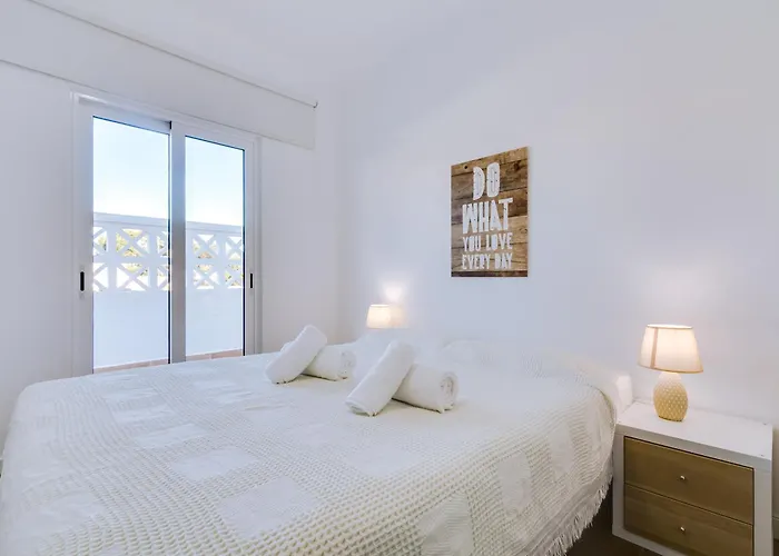 Blife Frankya Private Rooms